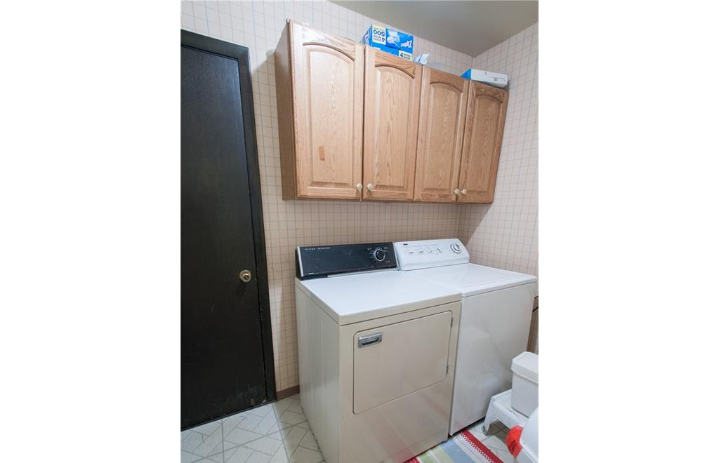 36538 Saxony Rd, Farmington homes for sale Livonia MI